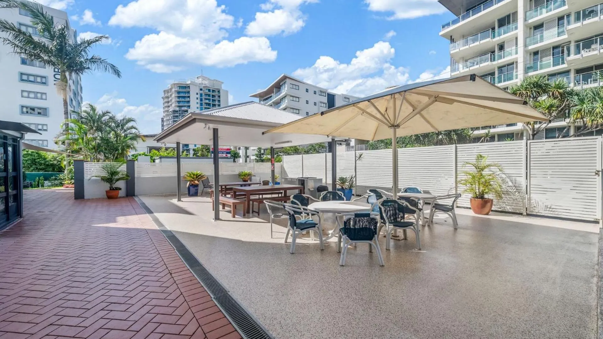 Apartment Windward 4, 3 Bedroom Unit Ocean Front Mooloolaba